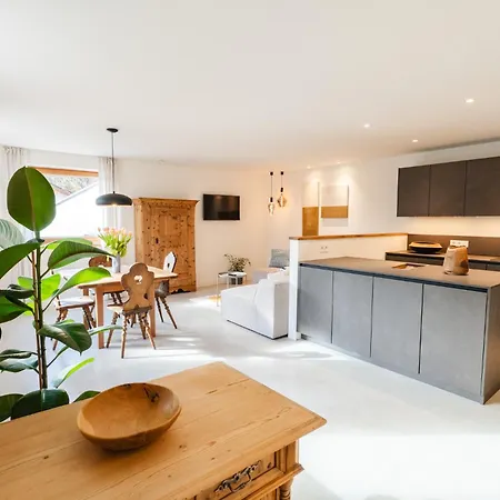 Birchboden Apartment *